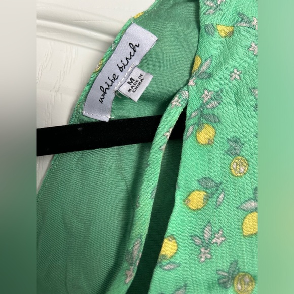 5/$25 Lemon top 🍋 - Picture 6 of 6